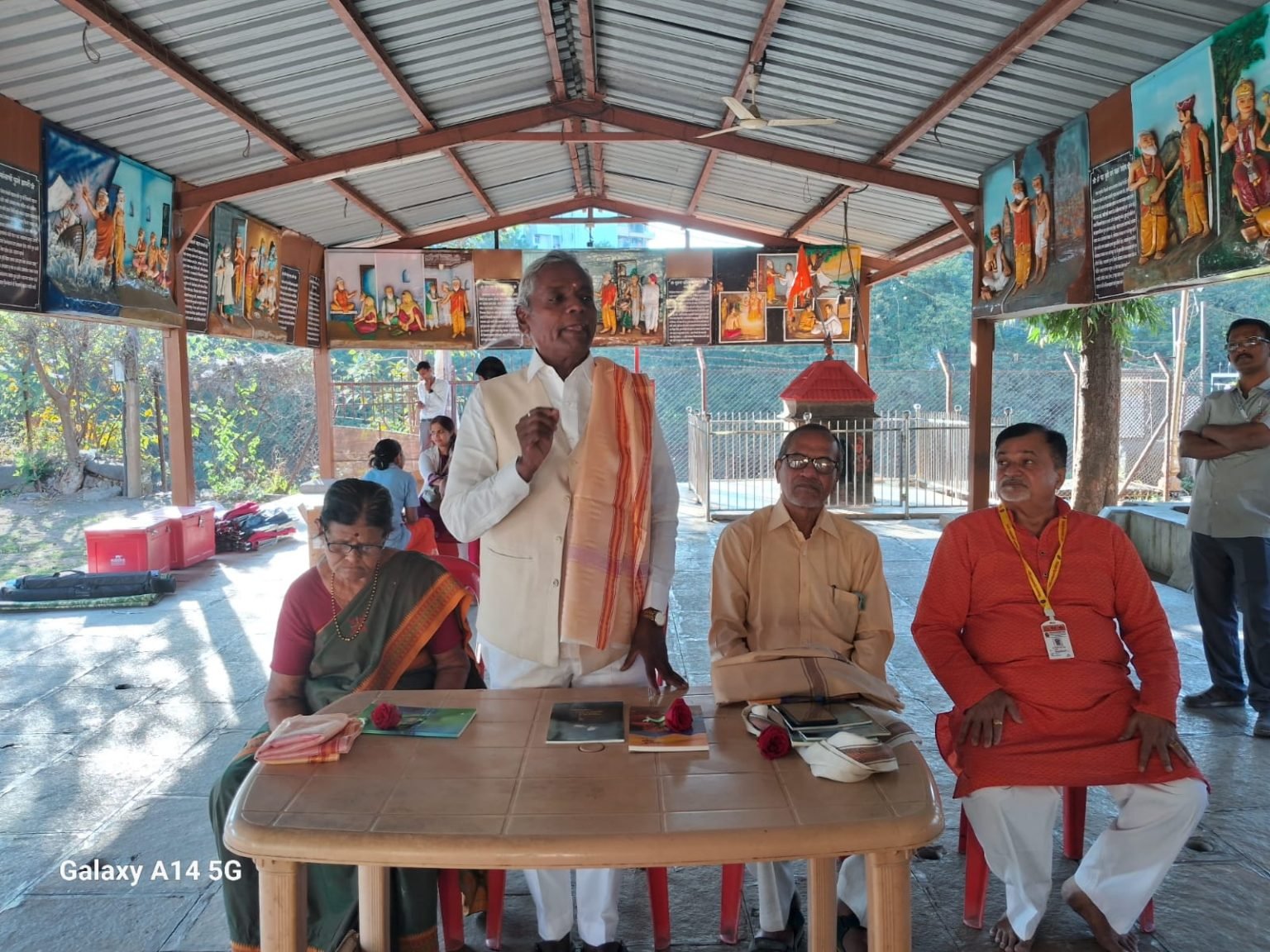 “भावनांचे विरेचन करण्यासाठी कविता हे उत्तम माध्यम!” – ह. भ. प. किसनमहाराज चौधरी