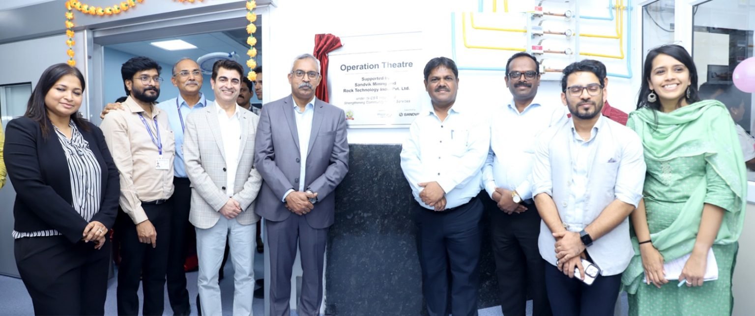 महापालिकेच्या थेरगाव रुग्णालयातील नव्याने उभारण्यात आलेल्या अत्याधुनिक शस्त्रक्रिया गृहाचे उद्घाटन संपन्न