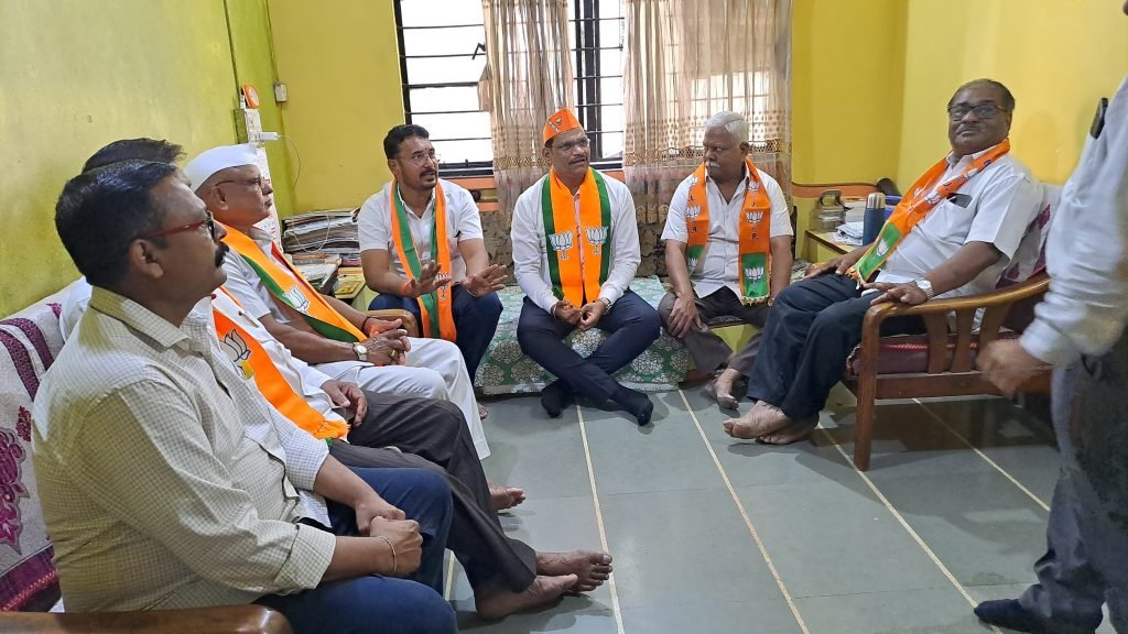 -पिंपरी चिंचवडमध्ये भाजपाच्या घर चलो अभियानाला उत्स्फुर्त प्रतिसाद ; शंकर जगताप यांनी घेतल्या घरोघरी नागरिकांच्या भेटी