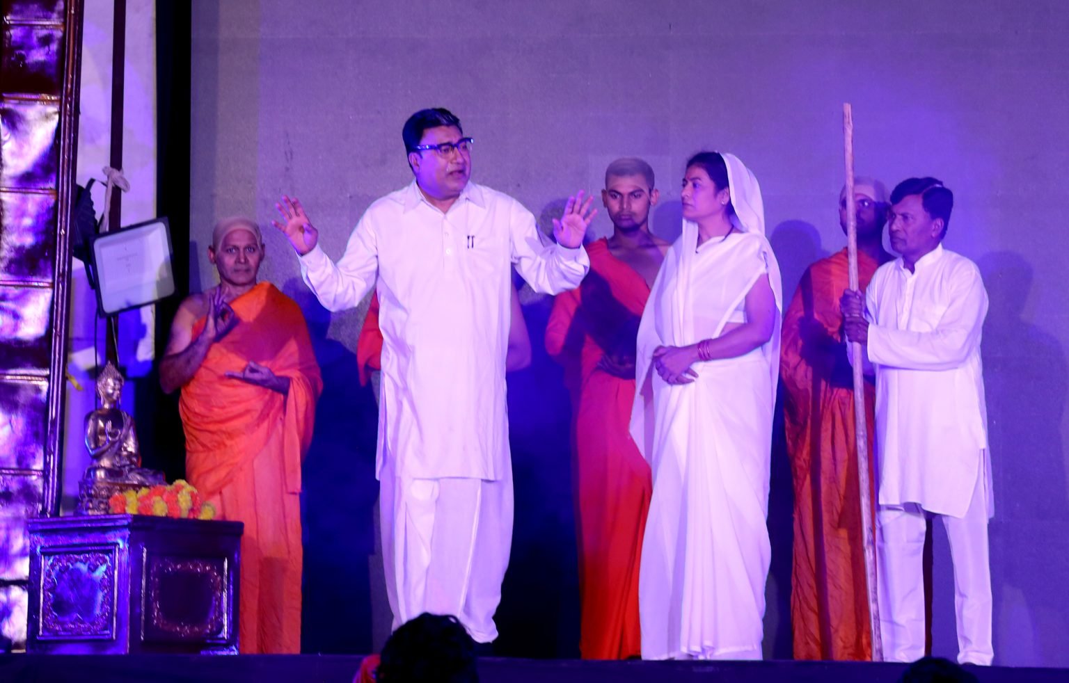 ‘मूकनायक’ महानाट्याच्या माध्यमातून प्रेक्षकांनी अनुभवला डॉ. बाबासाहेब आंबेडकरांच्या महान कार्याचा इतिहास