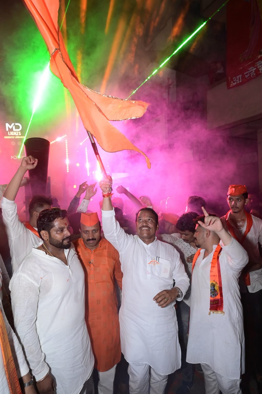 भगवा ध्वज नाचवत खासदार बारणे यांचा श्रीराम नवमी शोभायात्रांमध्ये सहभाग
