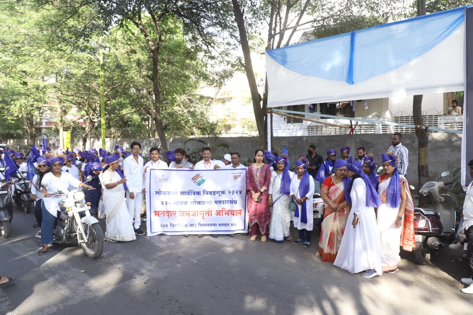 लोकसभा निवडणुकीतील महिला मतदानाचे प्रमाण वाढविण्यासाठी मतदान करण्याचे आवाहन करून प्रयत्न करणार