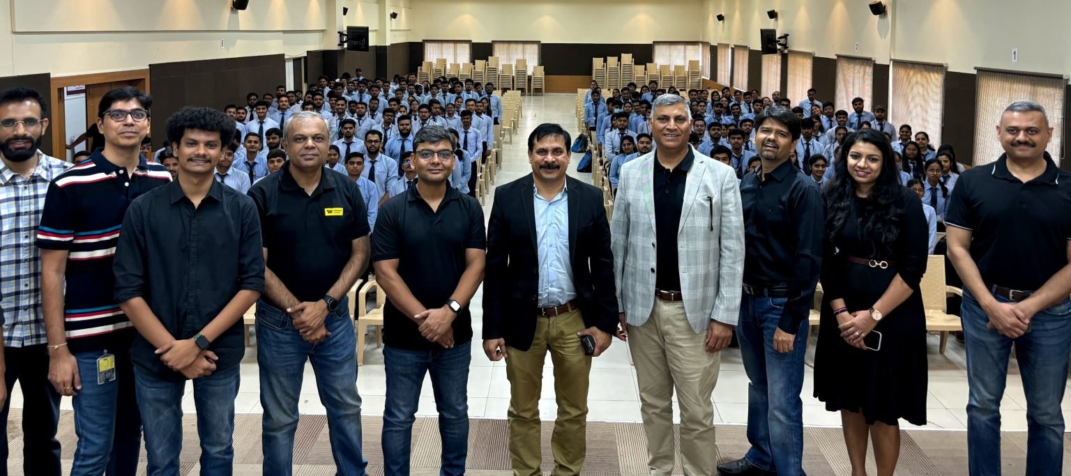 औद्योगिक मंदी असतानाही पीसीईटीच्या १,०५५ विद्यार्थ्यांना मिळाली मोठ्या पगाराची नोकरी