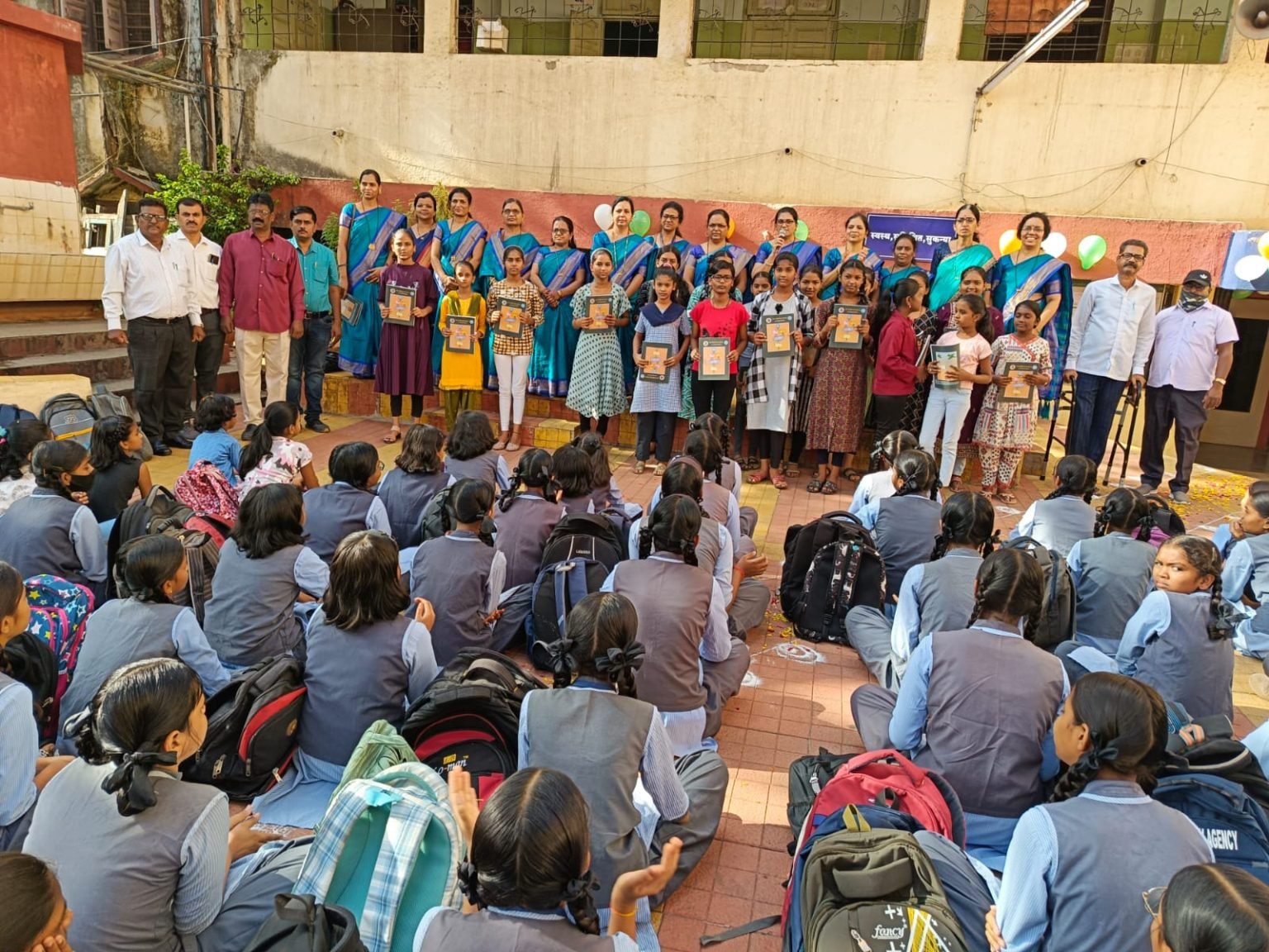 कन्या विद्यालयात नवागतांचा स्वागतोत्सव कार्यक्रमाचे आयोजन