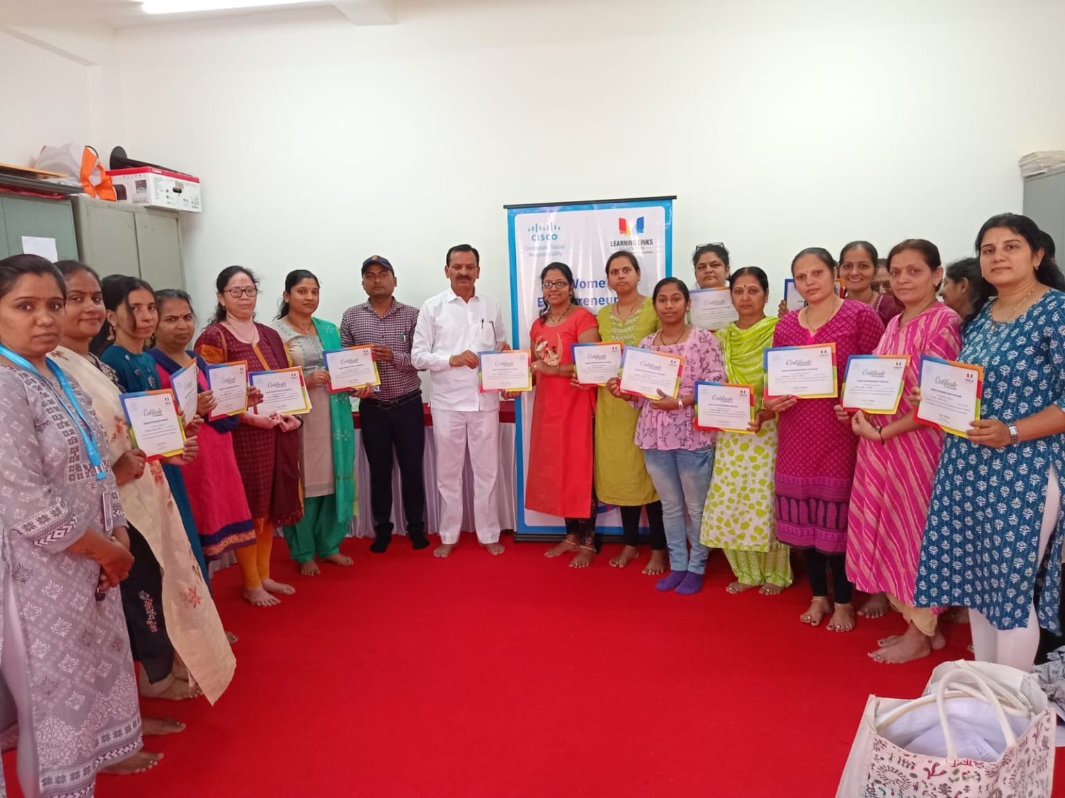 चिंचवडला महिलांसाठी आयोजित डिजिटल साक्षरताविषयी ट्रेनिंग संपन्न, सुरेश भोईर यांचा उपक्रम