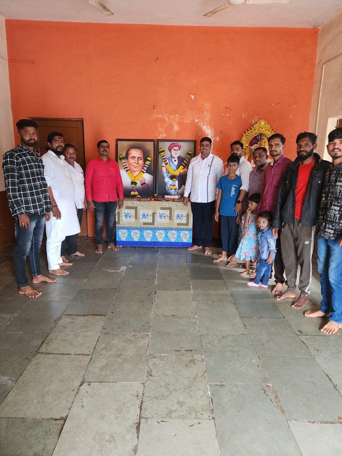 चिखली येथे हिंद स्वराज मित्र मंडळाच्या वतीने लोकशाहीर अण्णाभाऊ साठे यांना अभिवादन