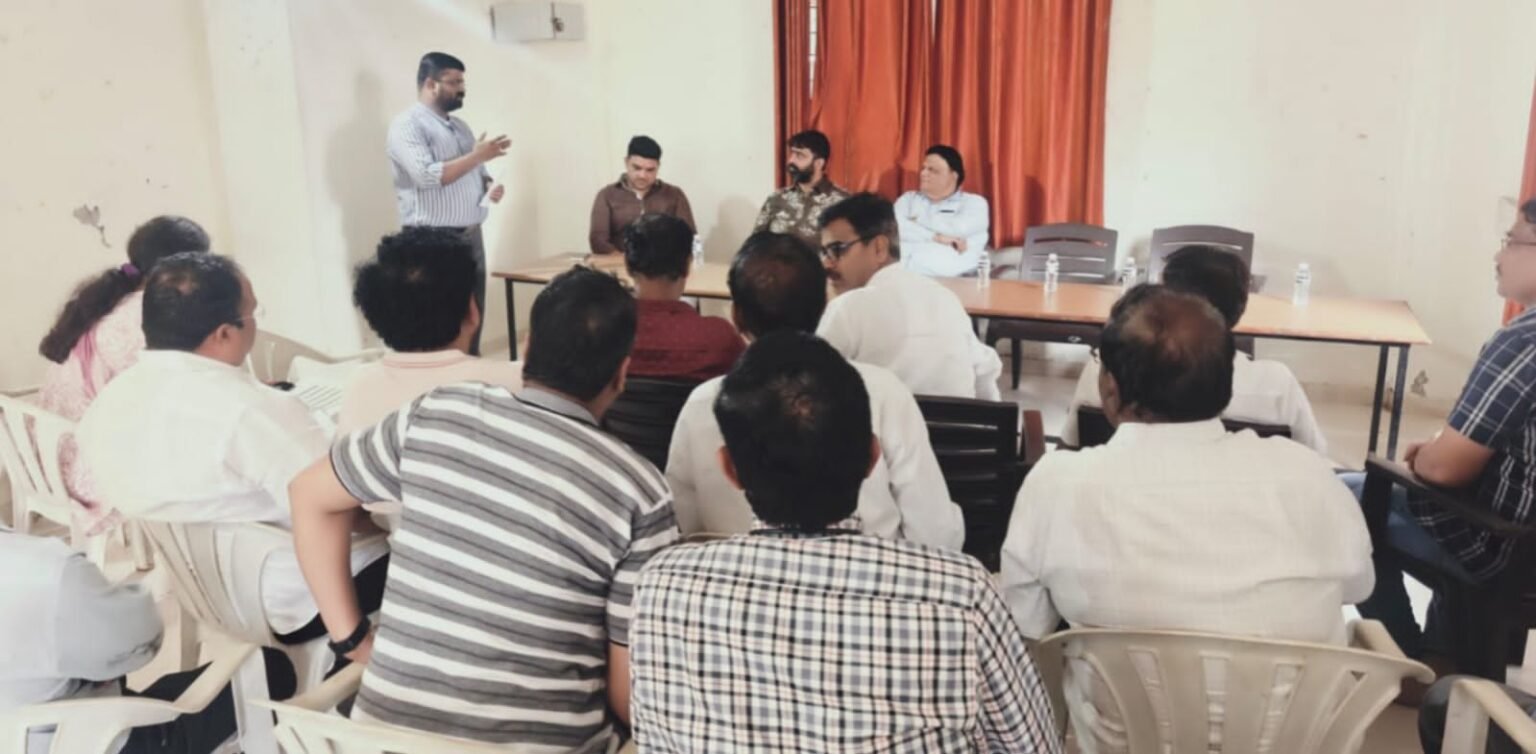 जय गणेश साम्राज्य, नारायण हट सोसायटीधारकांना दिलासा – भाजपा आमदार महेश लांडगे यांची विकसकासोबत बैठक