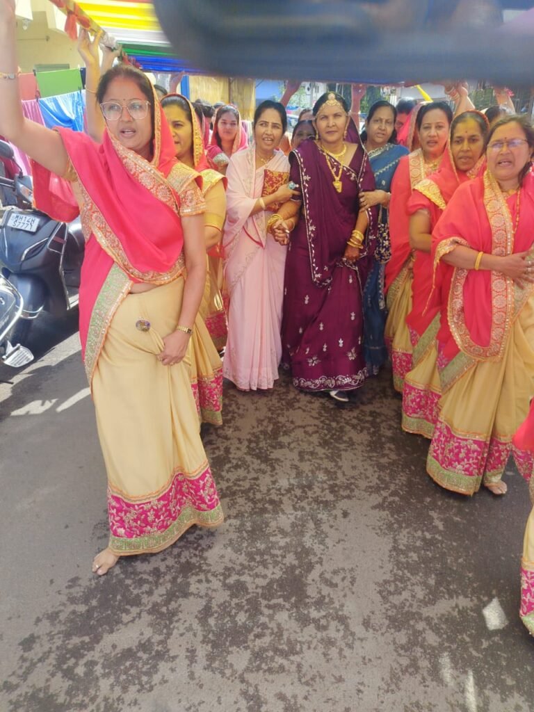 कासारवाडी जैन स्थानकामध्ये श्रीमती गीता जैन यांच्या 71 दिवस उपवासाच्या विक्रमी तपश्चर्येचा प्रत्याखान समारोह मंगलमय वातावरणात संपन्न