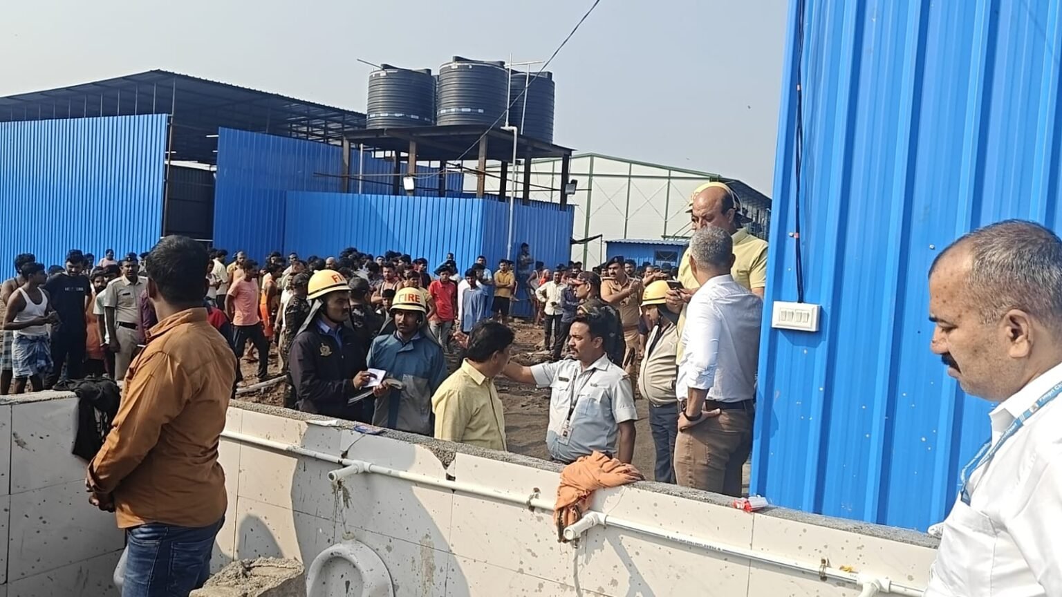भोसरीतील सदगुरु नगर येथे मोठी दुर्घटना पाच जणांनाच जागीच मृत्यू