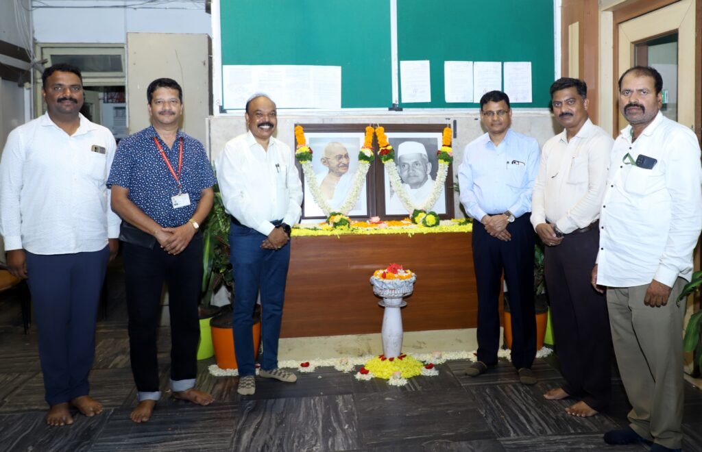 महानगरपालिकेच्या वतीने महात्मा गांधी आणि भारताचे दिवंगत माजी पंतप्रधान लालबहादूर शास्त्री यांची जयंती उत्साहात साजरी