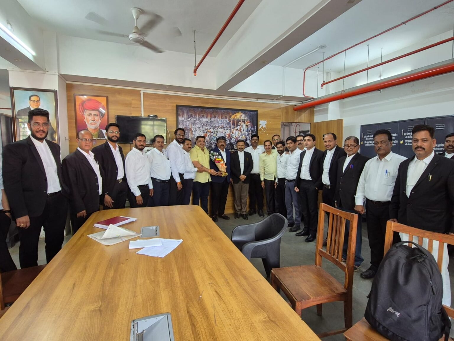 ॲड. गोरक्ष लोखंडे पिंपरी – चिंचवड ॲडव्होकेटस् बार असोसिएशनकडून सन्मानित