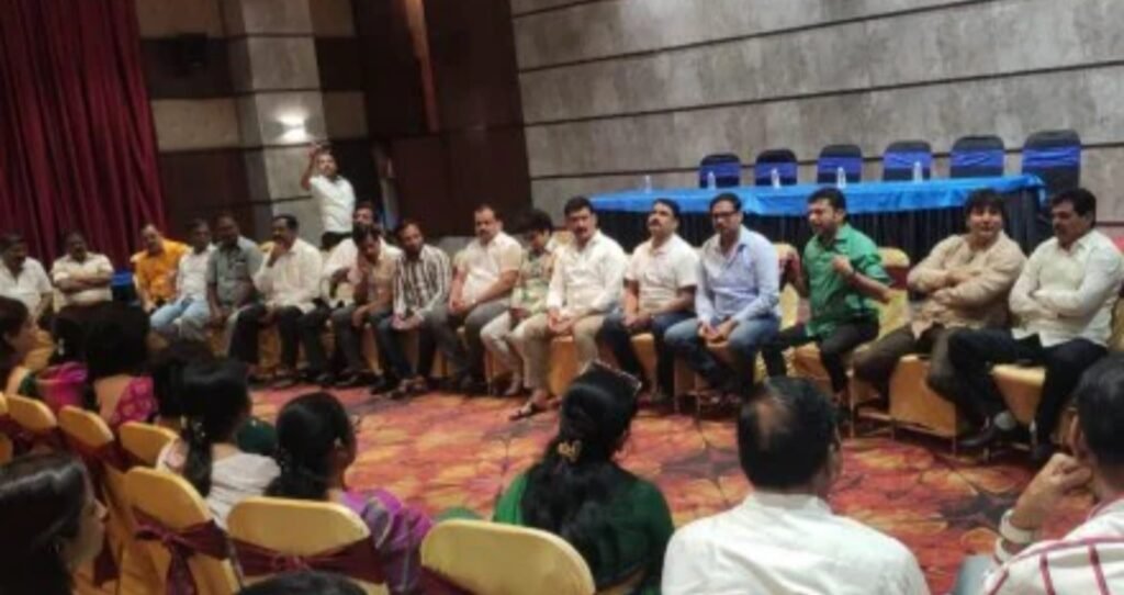 चिंचवडची जागा राष्ट्रवादीकडे द्या अन्यथा दुसरा पर्याय निवडण्याचा राष्ट्रवादीच्या कार्यकर्त्यांचा इशारा!