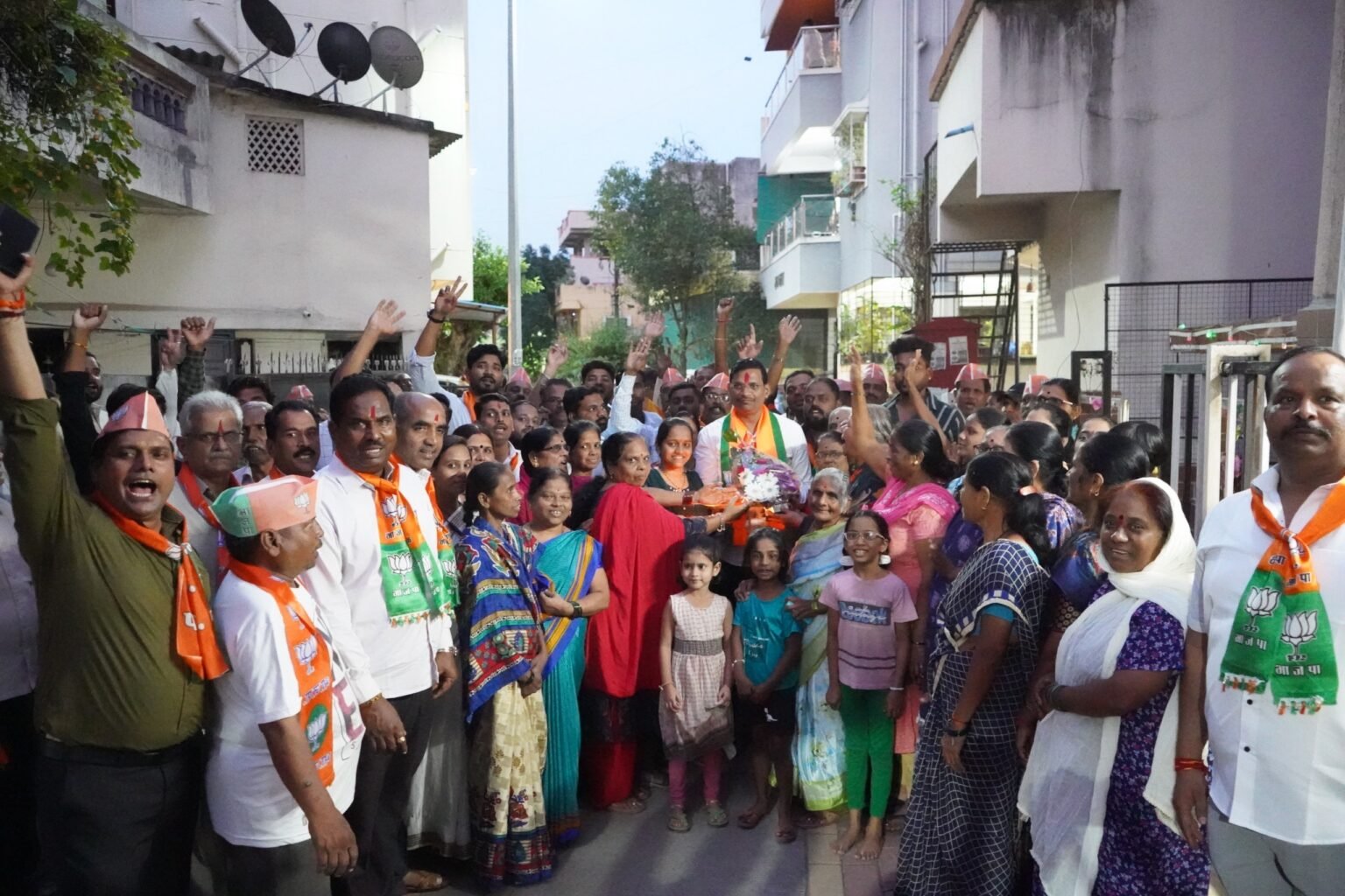 नवी सांगवी परिसरात शंकर जगताप यांचा भेटीगाठी आणि बैठकांचा धडाका