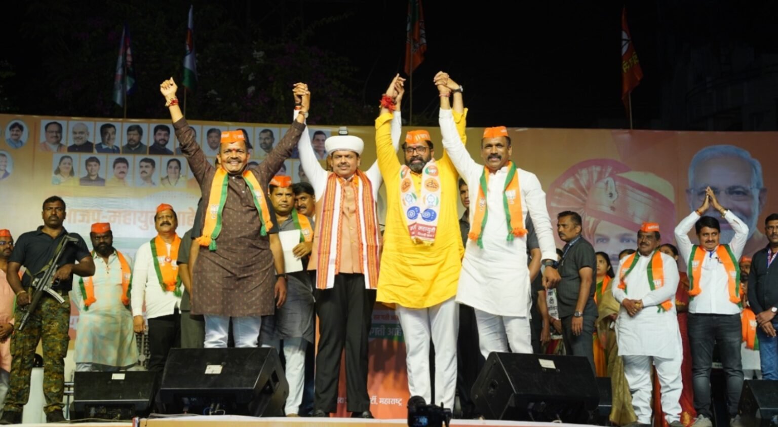 रेडझोन, निळ्या पूररेषेतील बांधकामांचा प्रश्न मार्गी लावू : उपमुख्यमंत्री देवेंद्र फडणवीस