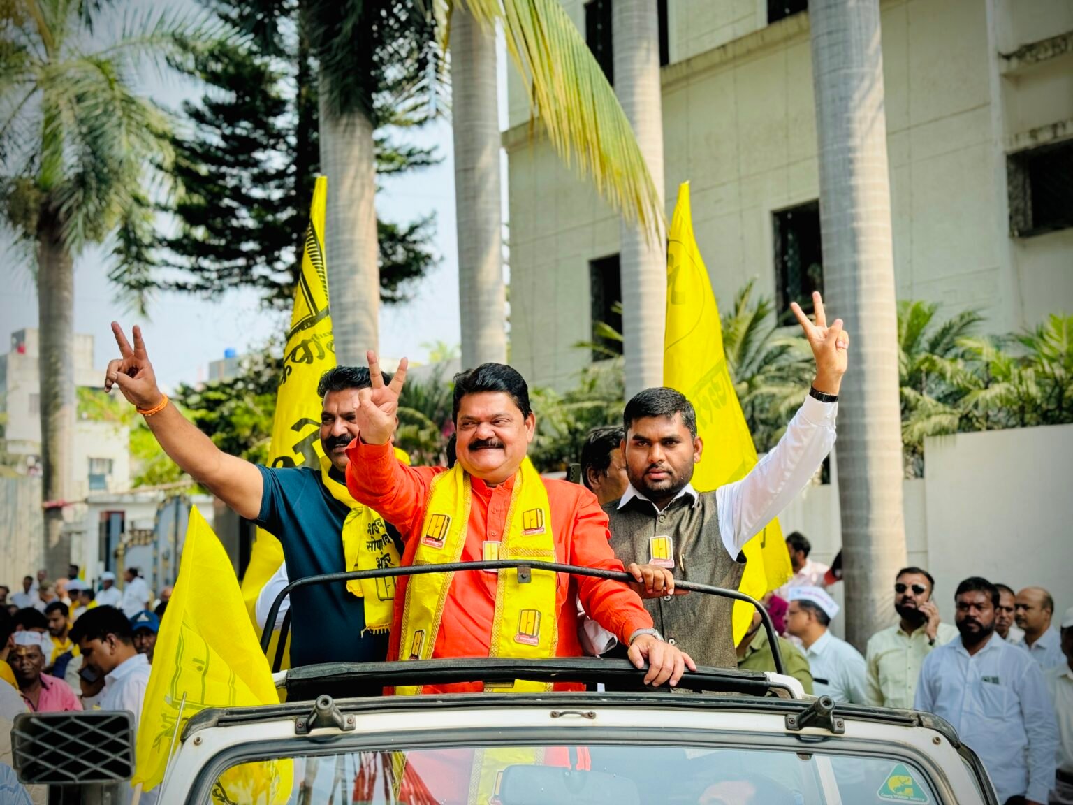 भाऊसाहेब भोईर यांच्या प्रचारार्थ दुचाकी रॅली