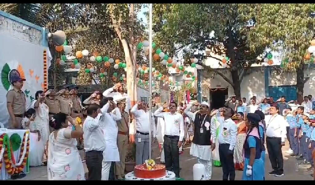 शाहू महाराज शाळेत विद्यार्थ्यांचा गौरव