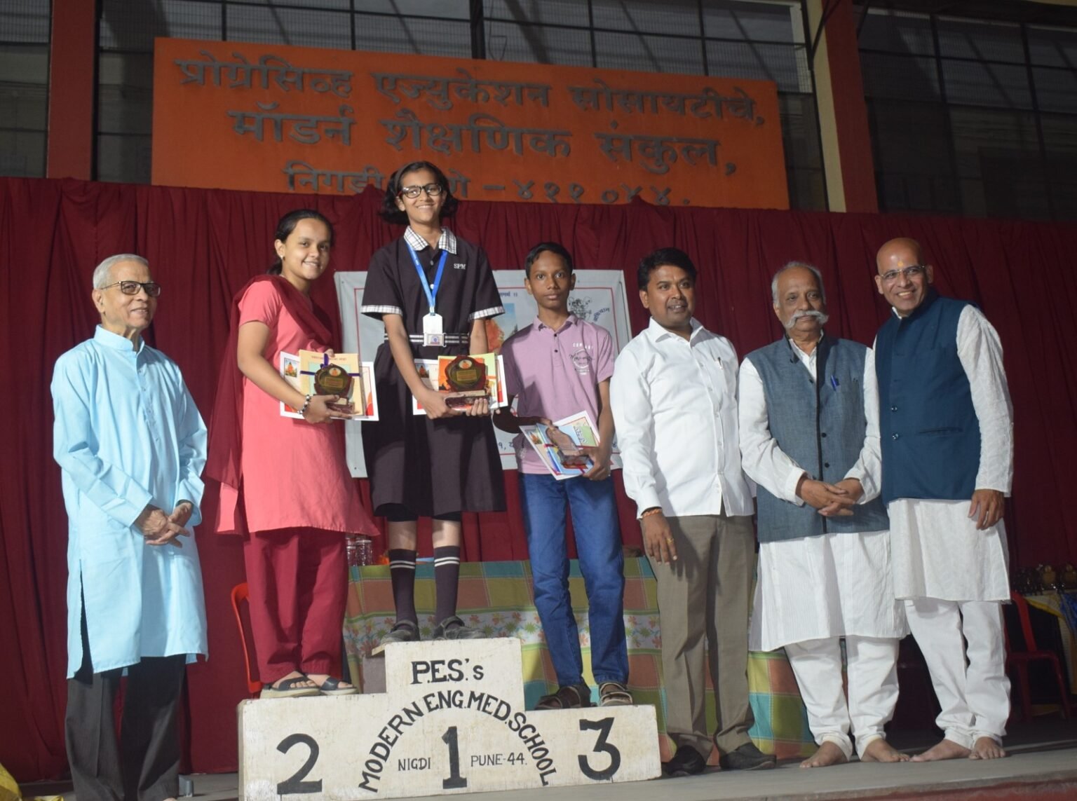 ‘मनाचे श्लोक’ पाठांतर स्पर्धा उदंड प्रतिसादात संपन्न