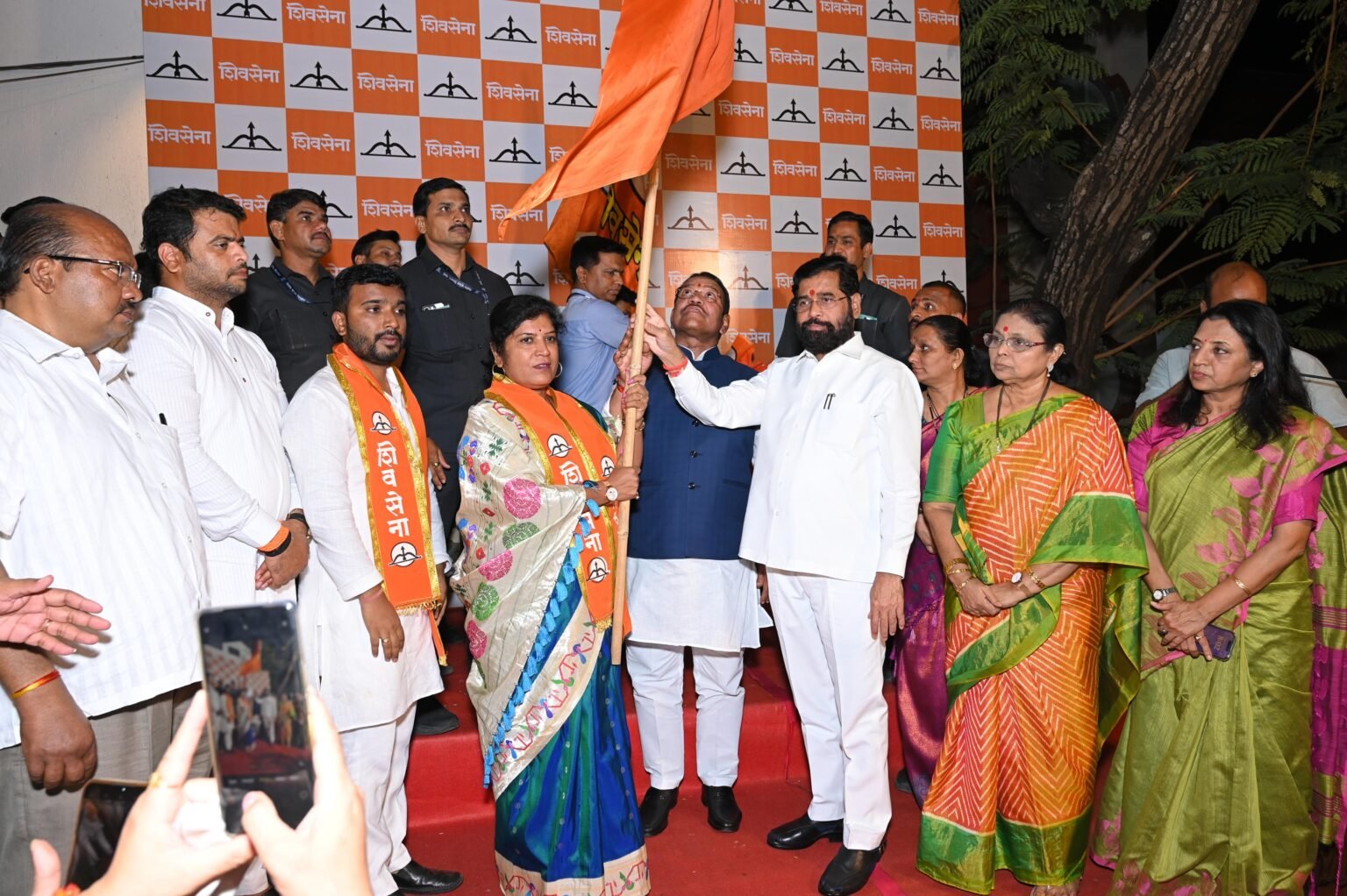 पिंपरी-चिंचवडमधील शिवसेनेच्या रणरागिनीचा उबाठा गटाला ‘जय महाराष्ट्र’ – नेत्या सुलभा उबाळे यांचा शिवसेना शिंदे गटात प्रवेश