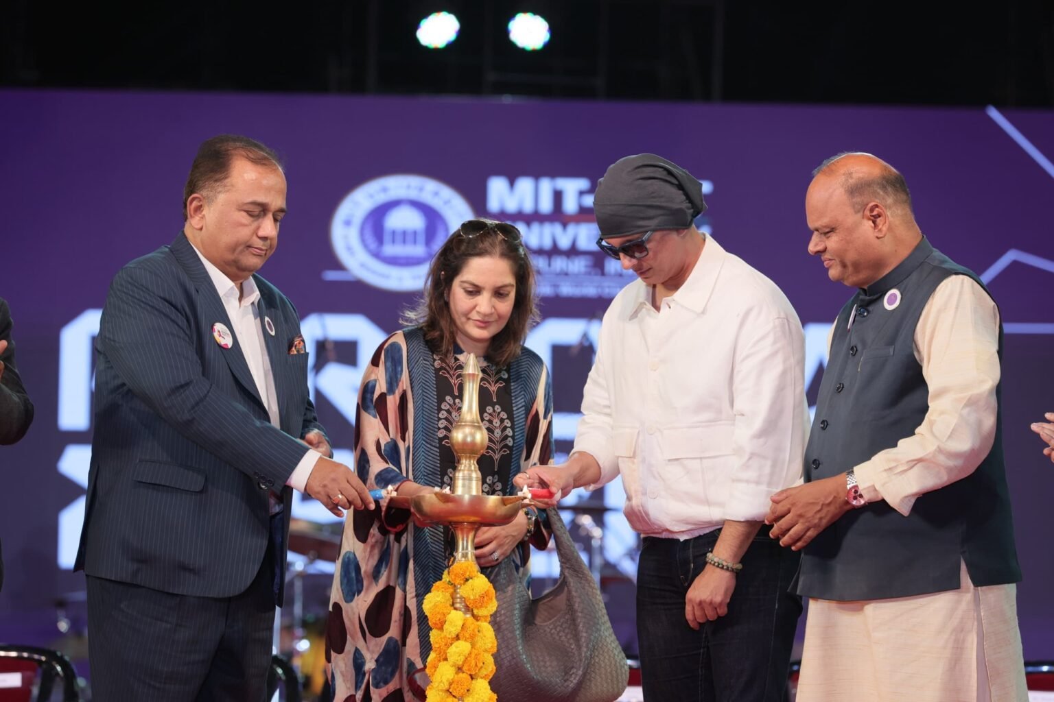 यश मिळेपर्यंत प्रयत्न सोडू नका – शरमन जोशी