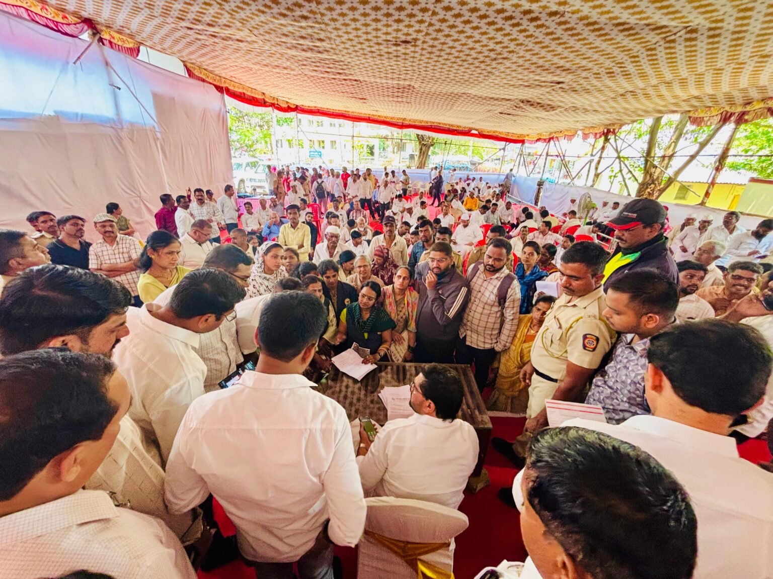 आमदार सुनील शेळके यांच्या ‘जनता दरबार’ उपक्रमाला नागरिकांचा उत्स्फूर्त प्रतिसाद