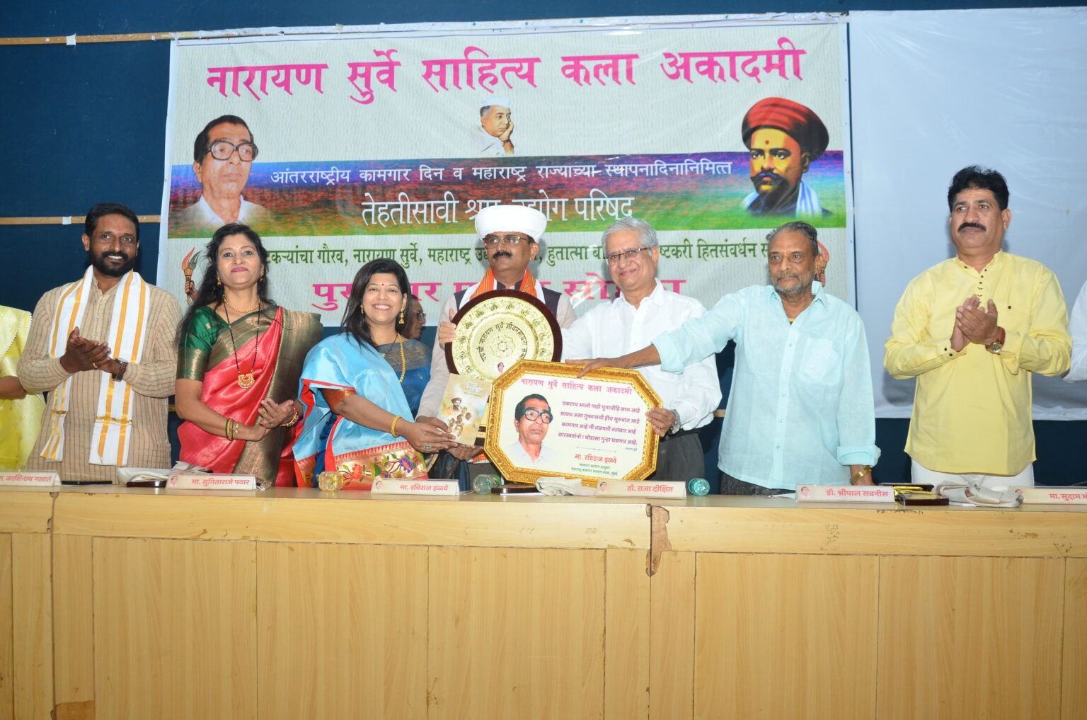 ‘उपेक्षित कामगारांच्या स्वेदगंगेचा सन्मान झाला पाहिजे!’ – प्रा. डॉ. राजा दीक्षित