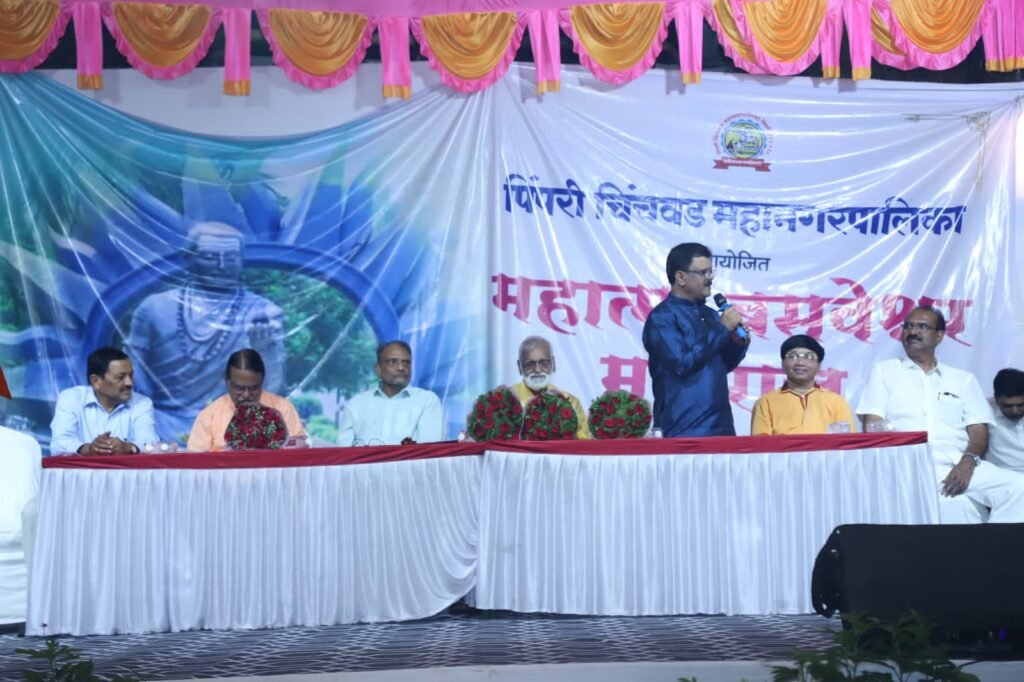 शब्दवैभव काव्यसंमेलनाला उस्फुर्त प्रतिसाद