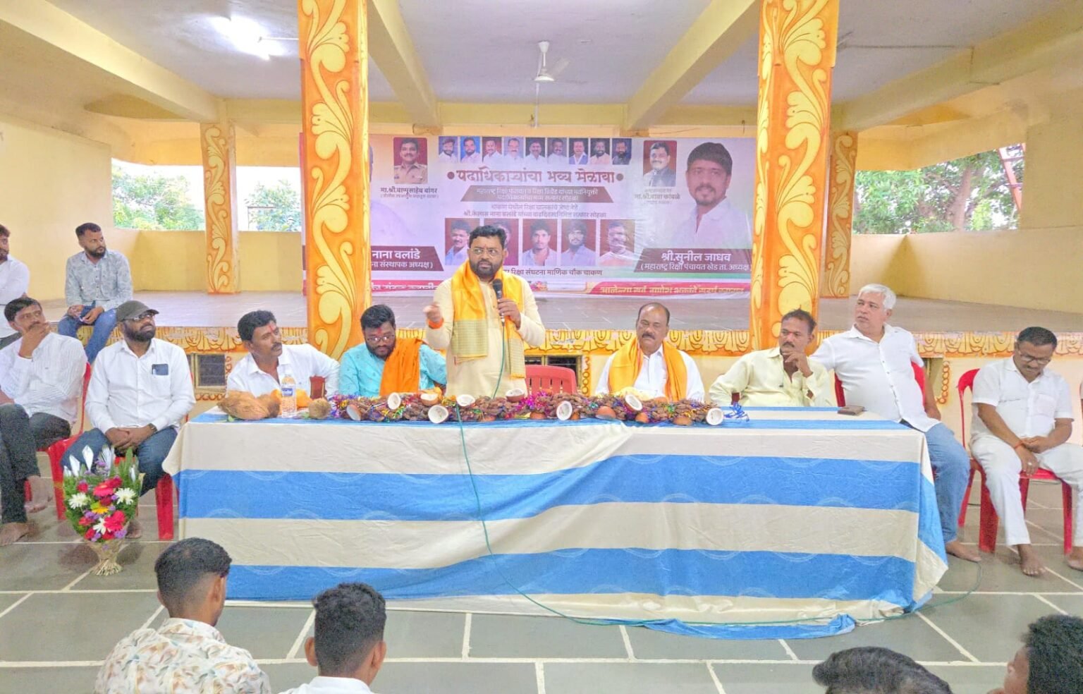 महाराष्ट्र रिक्षा पंचायत व रिक्षा ब्रिगेड यांचा सत्कार सोहळा व कैलास नाना वलांडे यांच्या वाढदिवसानिमित्त नागरी सत्कार