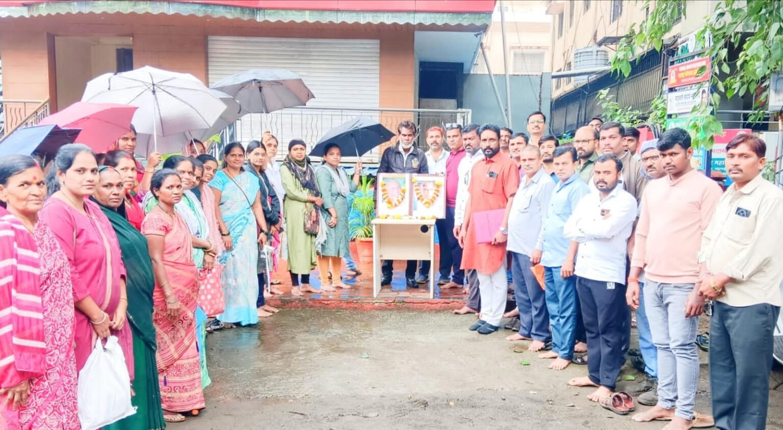 क्रांतिवीर नागनाथ अण्णा नायकवडी व प्रा.एन.डी. पाटील यांच्या जयंतीनिमित्त अभिवादन