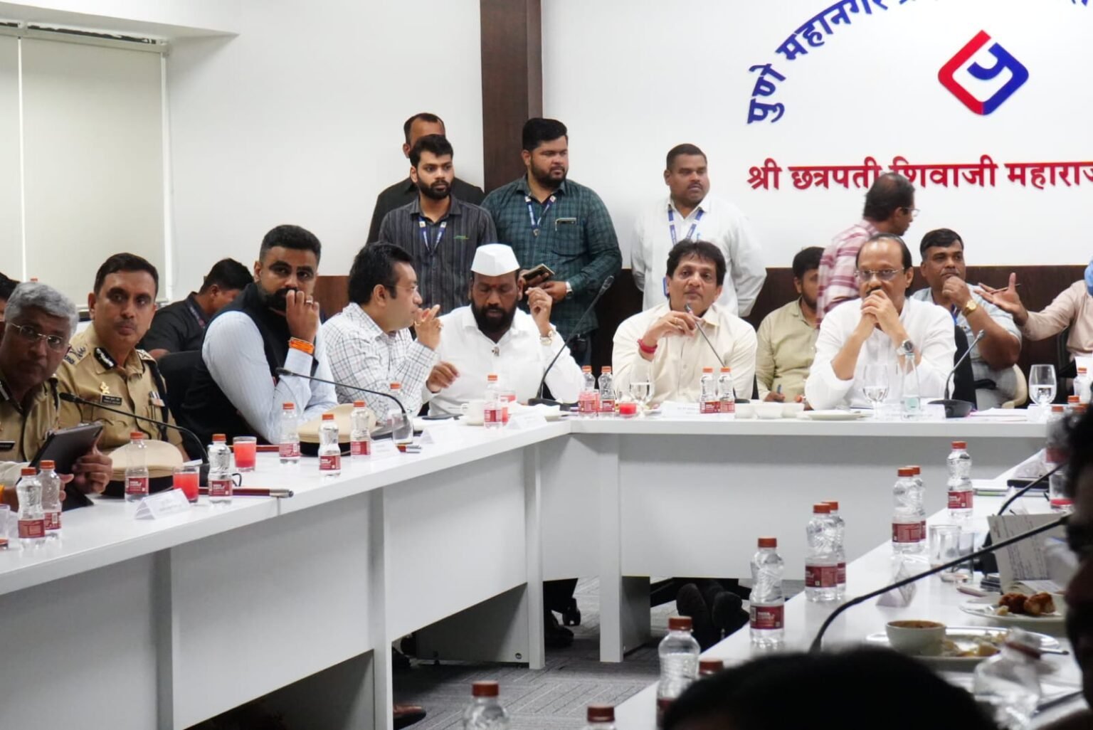 भविष्यातील अडचणी विचारात घेऊन दीर्घकालीन उपाययोजनांचे नियोजन करा – उपमुख्यमंत्री तथा पालकमंत्री अजित पवार यांचे शासकीय यंत्रणांना निर्देश