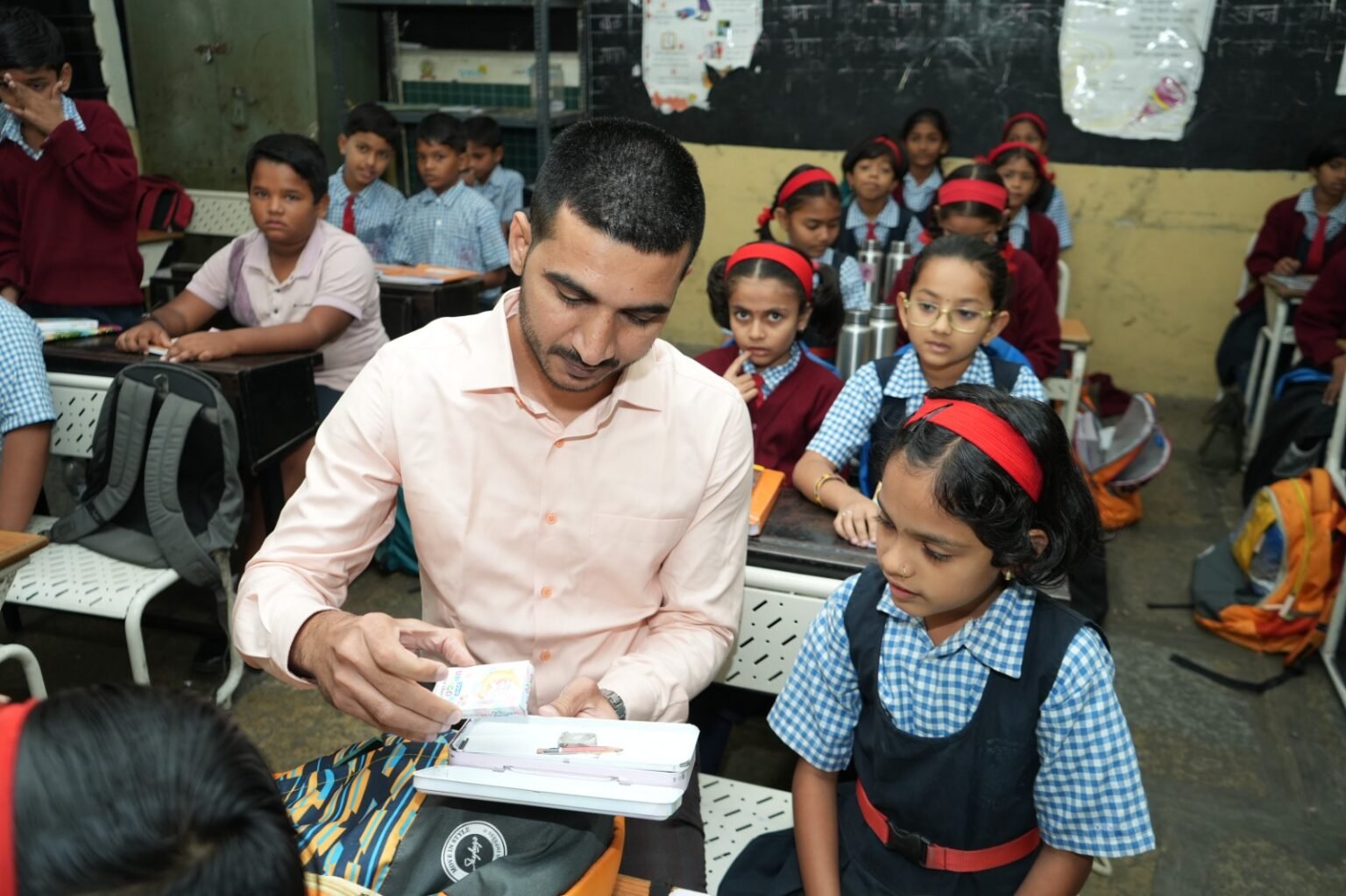 अतिरिक्त आयुक्तांची शाळेला अचानक भेट