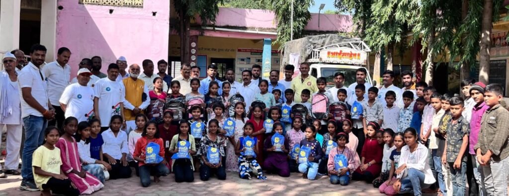 उन्नती सोशल फाउंडेशनचा मराठवाड्यातील पूरग्रस्तांसाठी मदतीचा हात