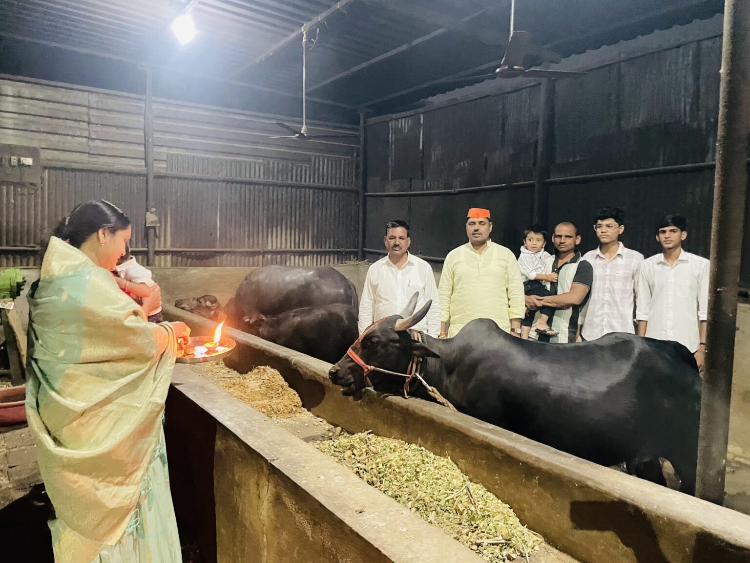वसुबारसेला गोधनाचा सन्मान करत गोरक्षणाचा संकल्प!