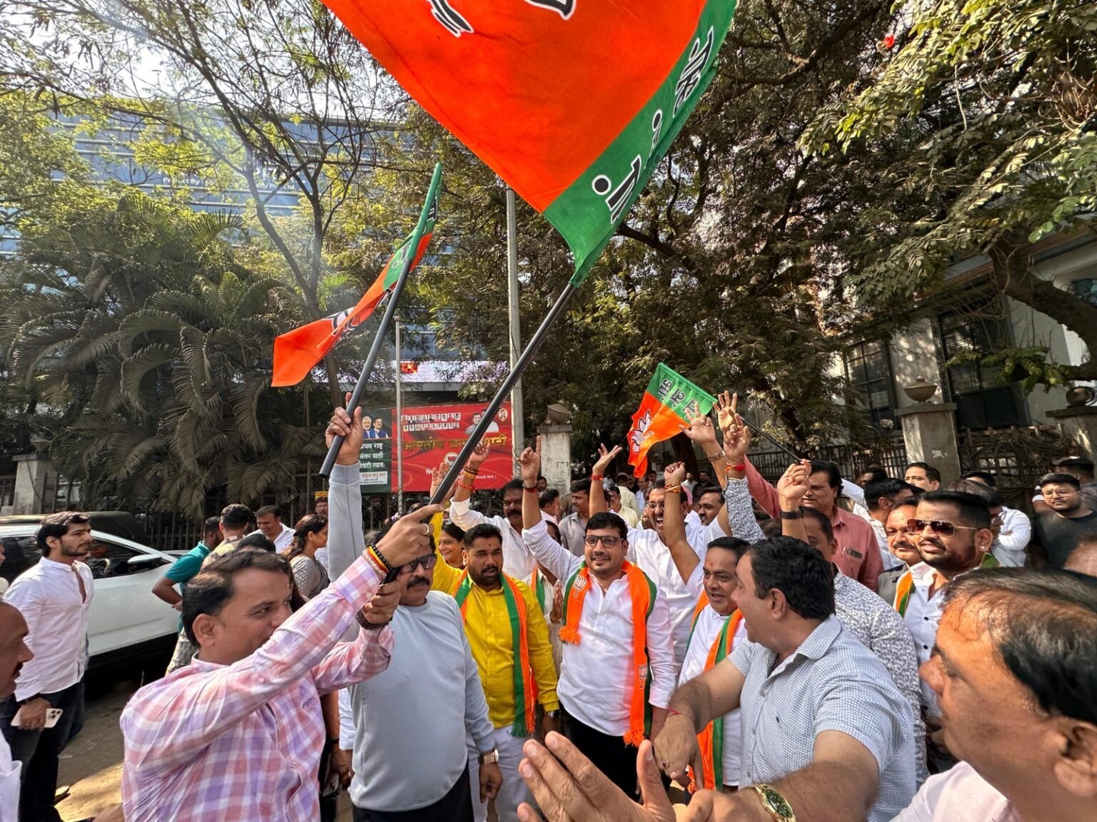 बिहार विधानसभा निवडणुकीतील एनडीएच्या विजयाचा पिंपरी-चिंचवडमध्ये दणक्यात जल्लोष!