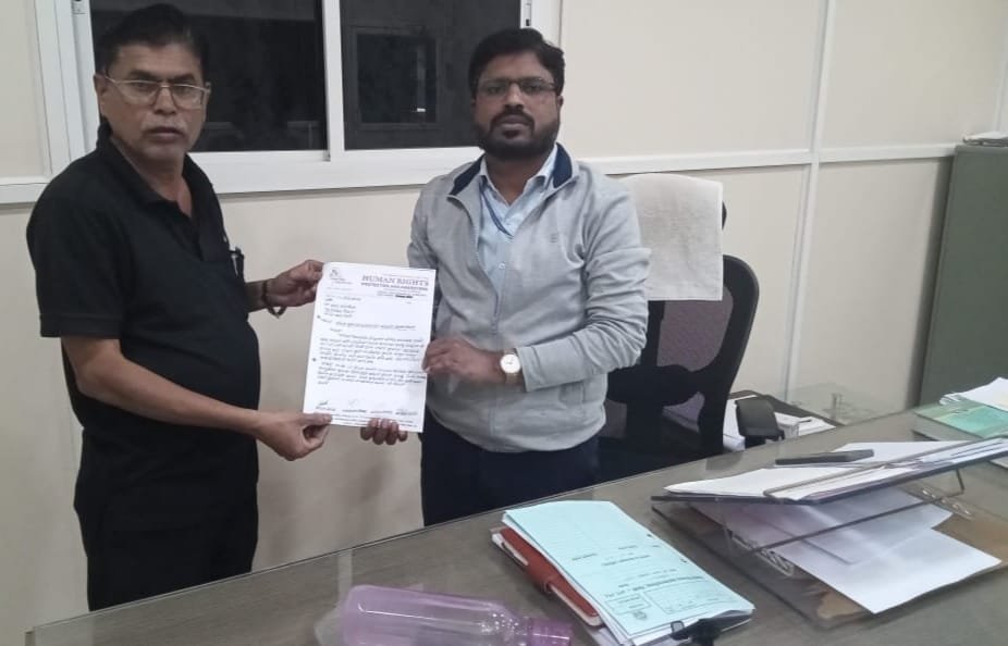 सांगवी–पिंपळे गुरवमध्ये मोकाट कुत्र्यांचा व जनावरांचा उपद्रव वाढला; नागरिक भयभीत, मानवी हक्क संघटनेचे मनपाला निवेदन