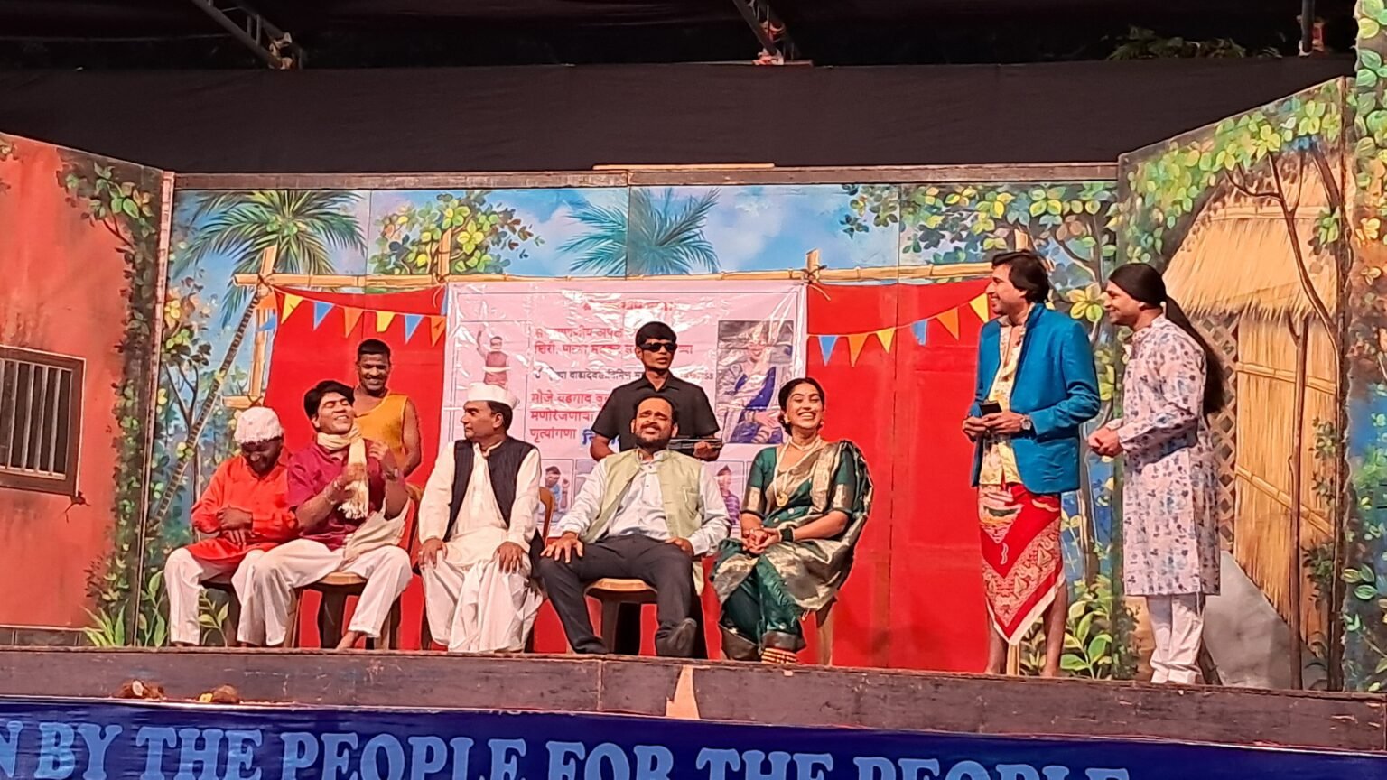 पाच दिवसीय नमस्कार महोत्सवात ‘करून गेलो गाव’ला प्रेक्षकांची उत्स्फूर्त दाद