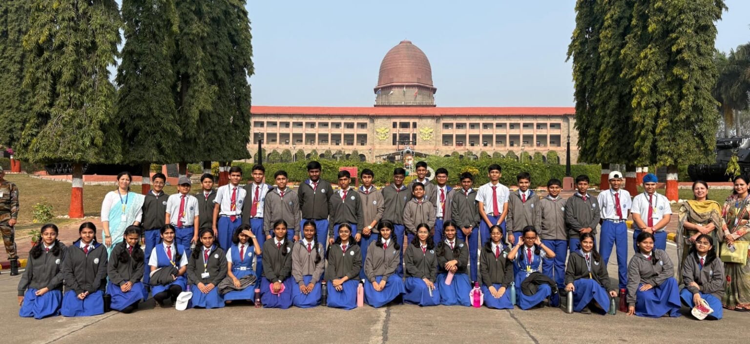 एस.बी.पाटील पब्लिक स्कूलच्या विद्यार्थ्यांना एनडीए दीक्षांत समारंभास उपस्थित राहण्याची संधी