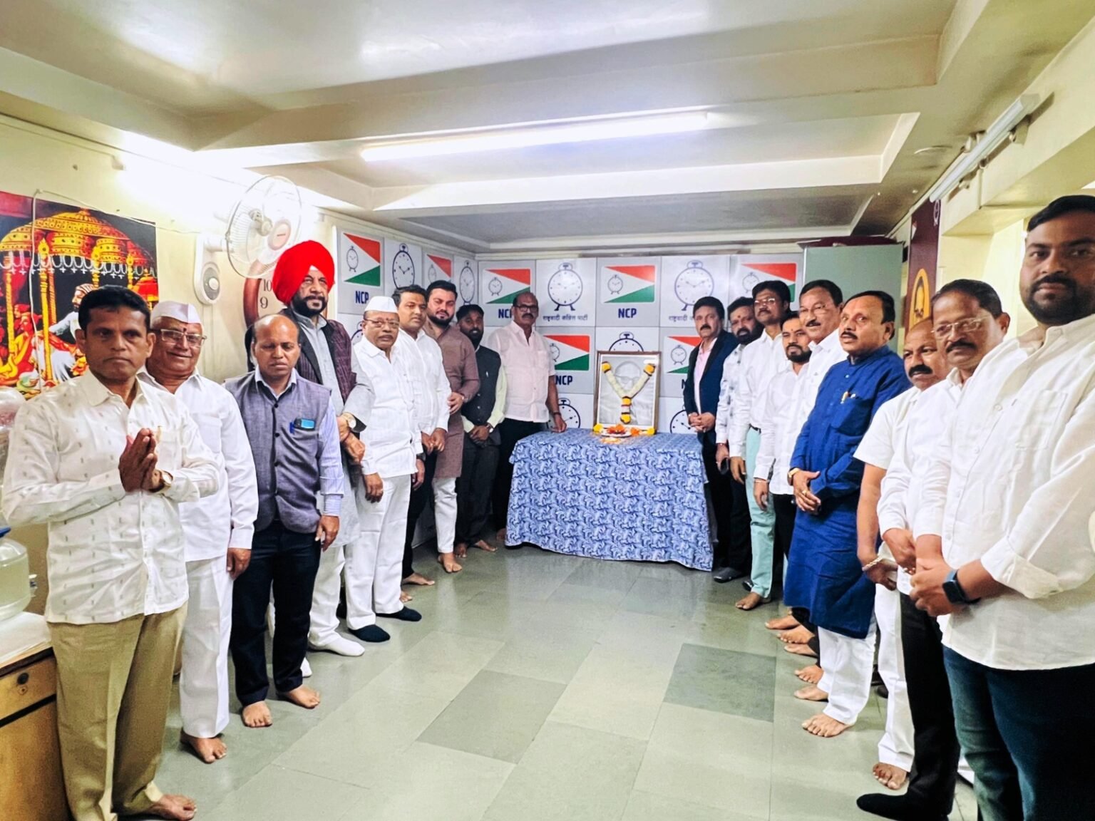 राष्ट्रवादी काँग्रेसच्यावतीने डॉ.बाबासाहेब आंबेडकर यांना महापरिनिर्वाण दिनानिमित्त अभिवादन