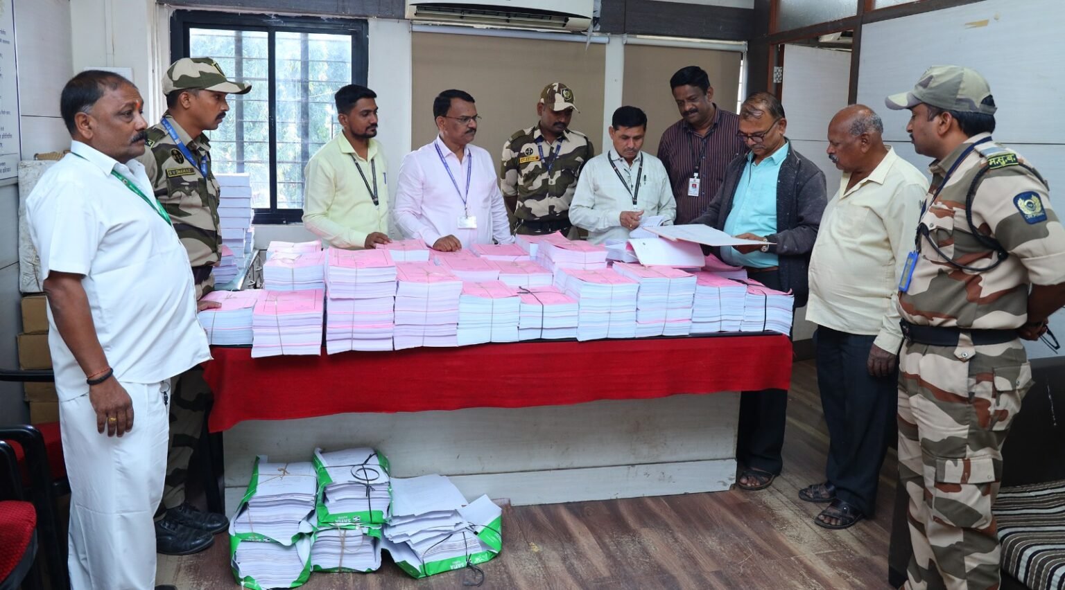 महापालिका सार्वत्रिक निवडणूक २०२५ : प्रभागनिहाय अंतिम मतदार यादी प्रसिद्धीस १५ डिसेंबरपर्यंत मुदतवाढ
