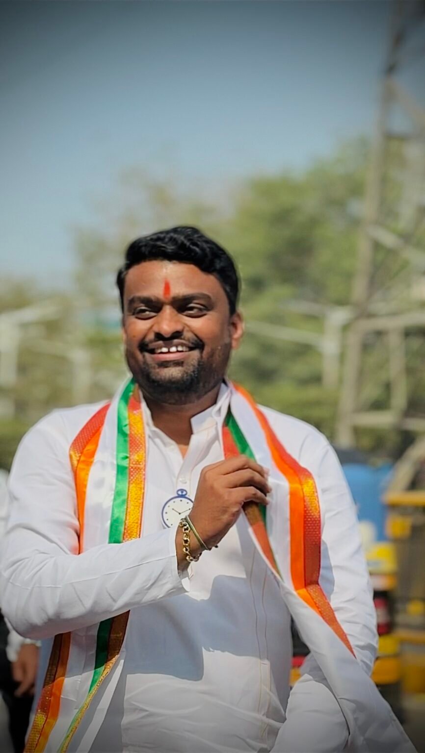 राष्ट्रवादी काँग्रेस पक्षाचा मास्टर स्ट्रोक भाजपा शहराध्यक्षांच्या विरोधात युवा नेते उमेश काटे यांचा उमेदवारी अर्ज दाखल