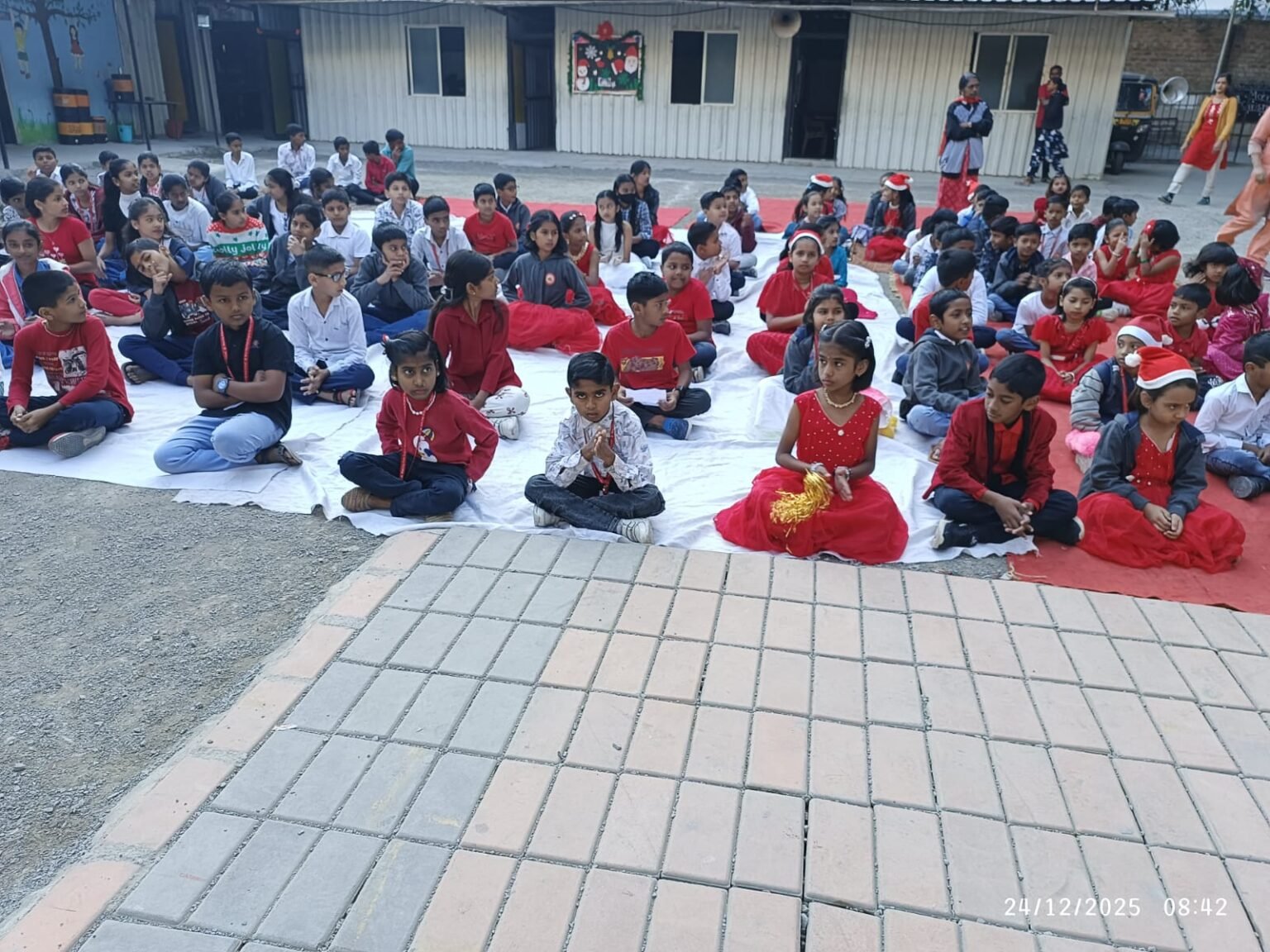 न्यू सिटी प्राईड इंग्लिश मिडीयम स्कूलमध्ये आनंदात व उत्साहात ख्रिसमस साजरा