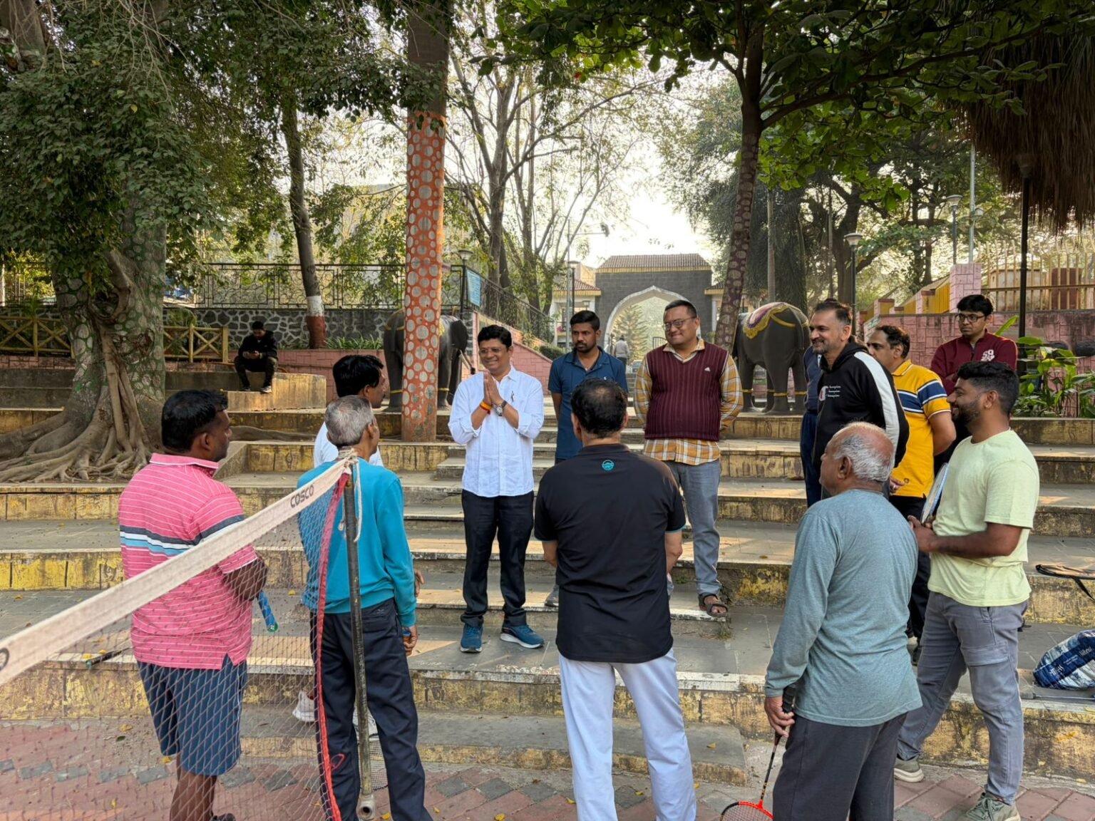 चिंचवड येथील जिजाऊ उद्यानात शक्तिप्रदर्शन; प्रचाराच्या सांगता दिवशी ॲड. मोरेश्वर शेडगे यांचा निर्धाराचा हुंकार