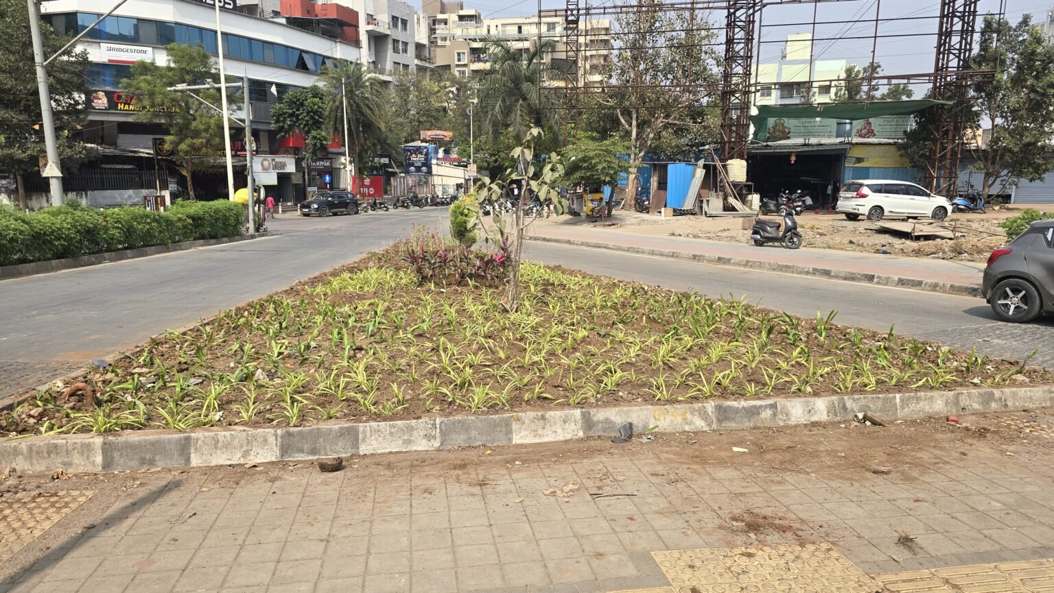 पिंपळे सौदागर परिसरातील चौक सुशोभीकरणाचे काम प्रगतीपथावर