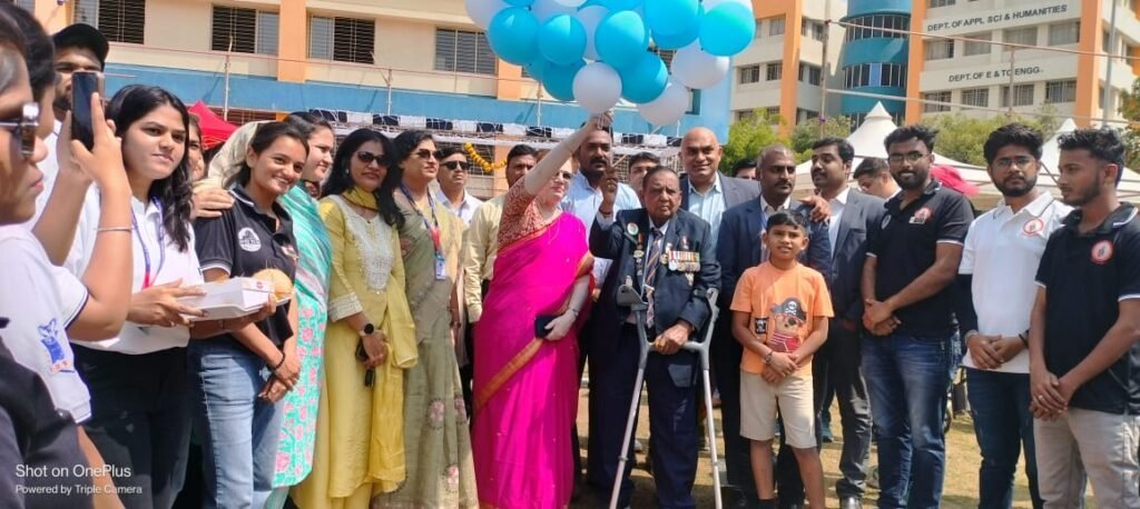 संकटावर मात करण्याची प्रेरणा स्वामी विवेकानंद यांच्याकडून – पद्मश्री मुरलीकांत पेटकर