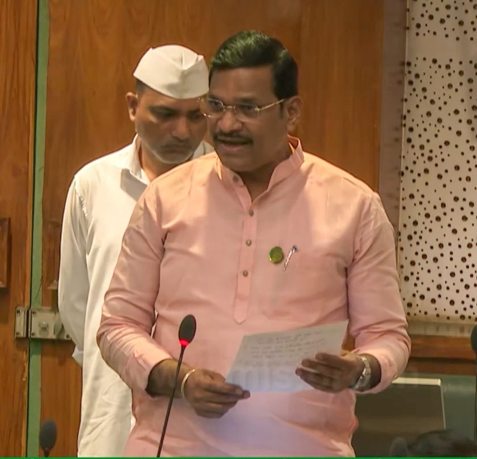 जिल्हा रुग्णालयाची क्षमता वाढणार; आयसीयू बेड व एनआयसीयू बेड संख्या वाढून दर्जेदार वैद्यकीय सुविधा द्या – आमदार शंकर जगतापवैद्यकीय तपासणी करणाऱ्या कंत्राटी संस्थेच्या चौकशीचे आदेश