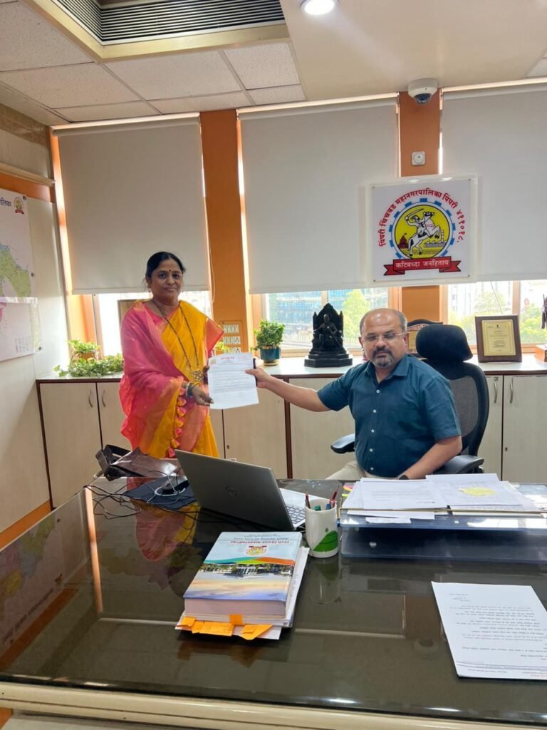 पिंपळे सौदागर येथे पोस्ट ऑफिससाठी आमदार शंकरभाऊ जगताप यांचा पाठपुरावा; नगरसेविका कुंदा भिसे यांनी आयुक्तांना दिले निवेदन