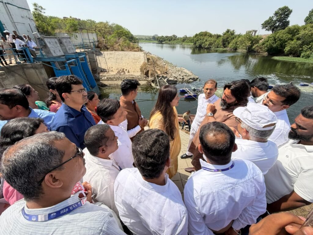 नदी सुशोभीकरणापेक्षा प्रदूषणमुक्तीवरच अधिक भर; स्वतंत्र ‘नदी पुनरुज्जीवन प्राधिकरण’ लवकरच! – पर्यावरण मंत्री पंकजा मुंडे यांचे निर्देश