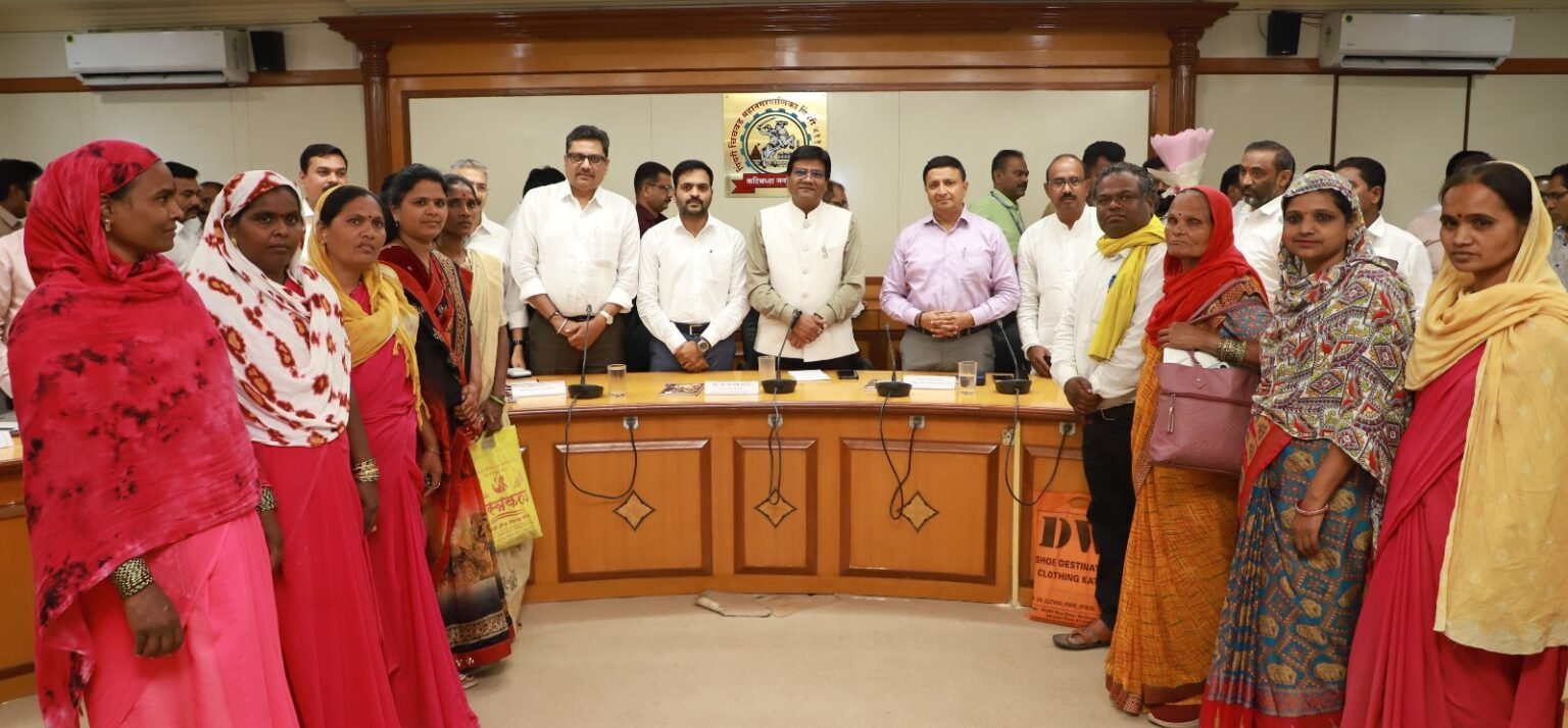 सफाई कर्मचाऱ्यांचे प्रश्न तातडीने आणि संवेदनशीलतेने सोडविणे ही प्रशासनाची जबाबदारी – शेरसिंग डागोर