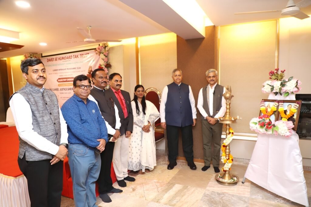 कैदी हा समाजाचा अविभाज्य घटक! – मुंबई उच्च न्यायालयाचे न्यायमूर्ती श्रीराम मोडक