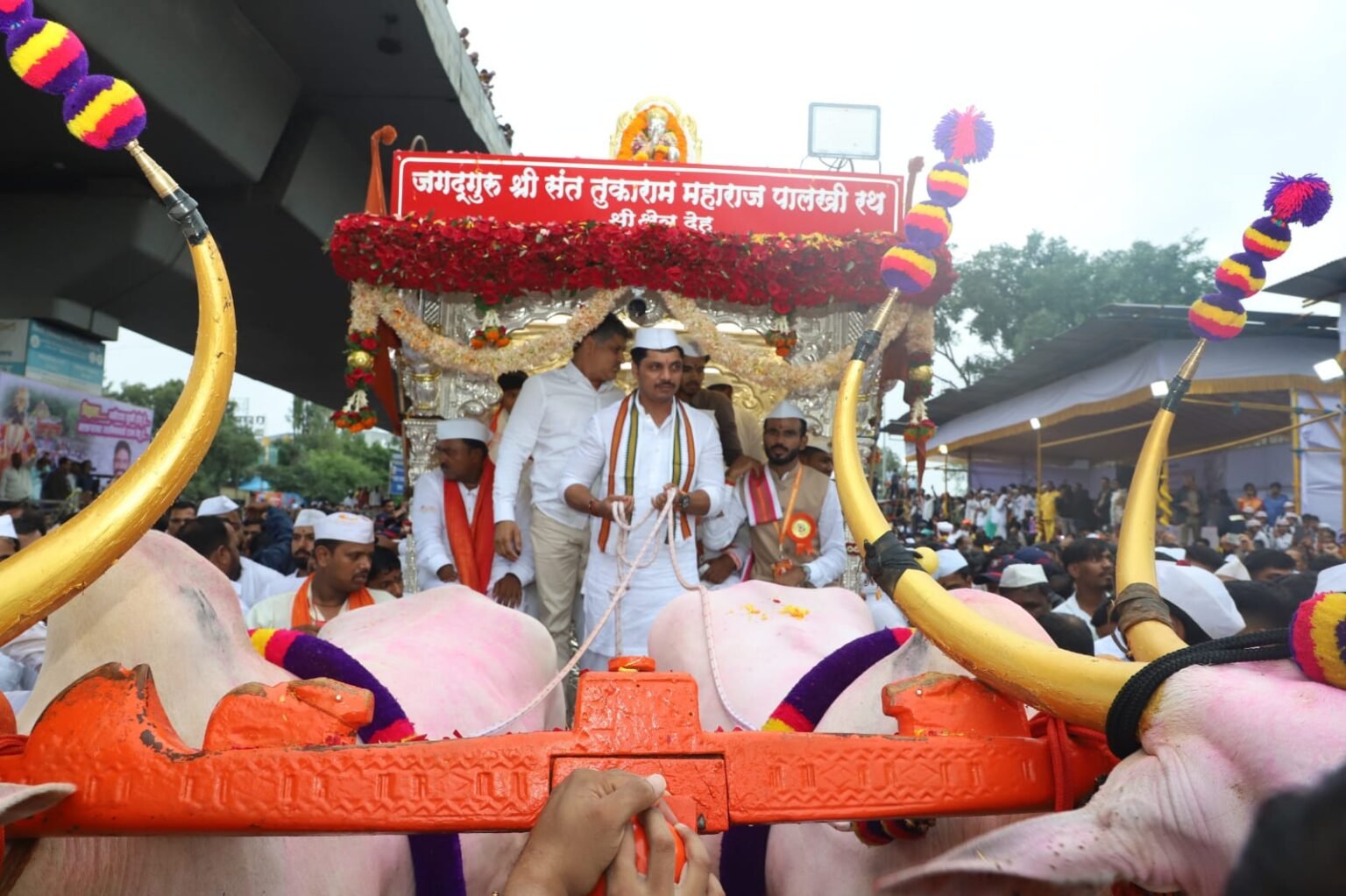 जगद्गुरु संत तुकाराम महाराज पालखीचे पिंपरी-चिंचवड नगरीत भक्तिमय वातावरणात आगमन
