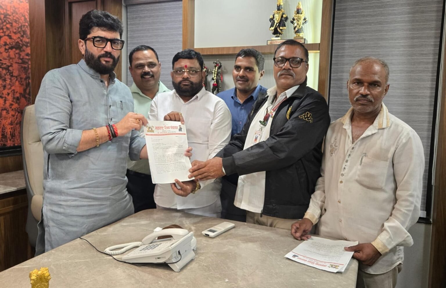 ‘भारत टॅक्सी’मध्ये टू-व्हीलर टॅक्सीला विरोध; चालक संघटनांना विश्वासात घेऊन बैठक घेणार – मुरलीधर मोहोळ